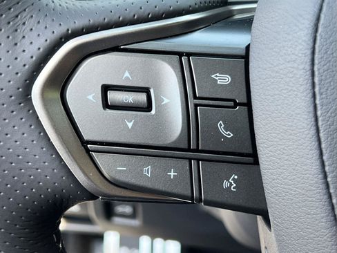 Used 2026 Lexus IS 350 F Sport w/ Technology Package RWD image 17