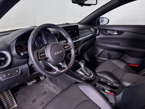 Used 2023 Kia Forte GT-Line w/ GT-Line Technology Package FWD image 9