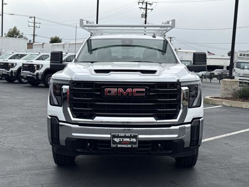 New 2026 GMC Sierra 2500 Pro image 2