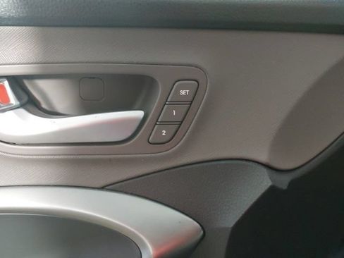 Used 2017 Hyundai Santa Fe Limited w/ Cargo Package AWD/4WD image 16