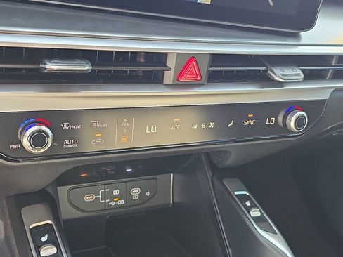 New 2026 Kia Sorento S image 24