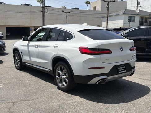 Used 2023 BMW X4 xDrive30i w/ Premium Package AWD/4WD image 4