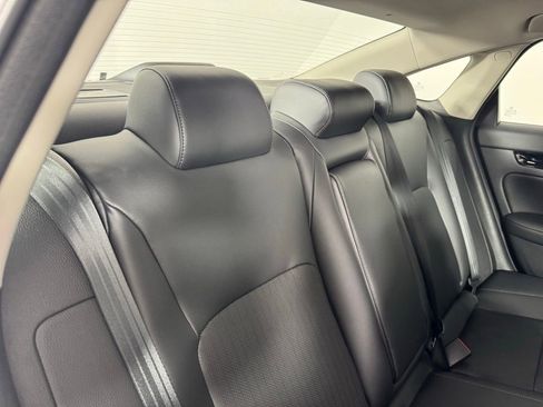 Used 2024 Honda Civic Touring image 28