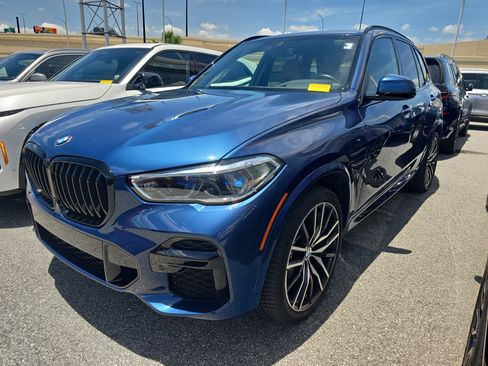 Used 2022 BMW X5 sDrive40i w/ M Sport Package RWD image 3