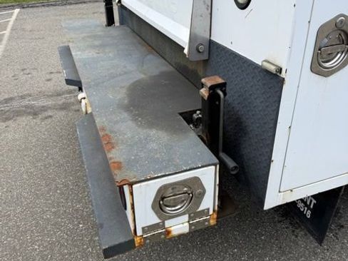 Used 2019 Ford F450 XL w/ Power Equipment Group image 16