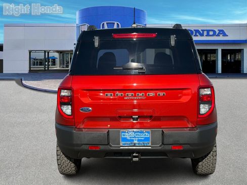 Used 2022 Ford Bronco Sport Badlands image 6