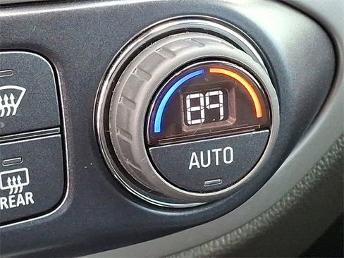 Used 2019 Chevrolet Colorado ZR2 image 20