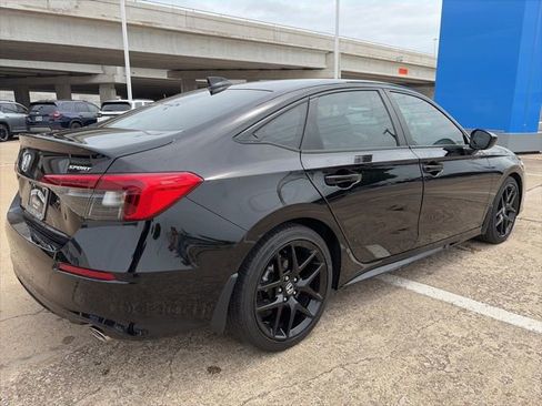 Used 2024 Honda Civic Sport image 6