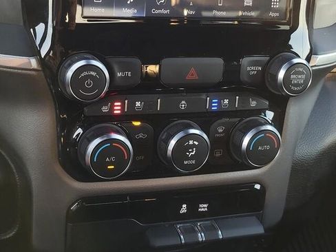 Used 2023 RAM 1500 Laramie image 29