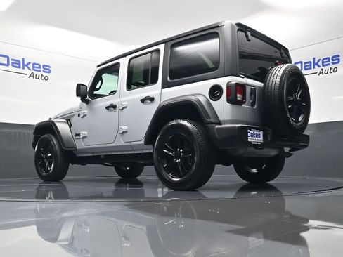 Used 2022 Jeep Wrangler Unlimited Sport image 40