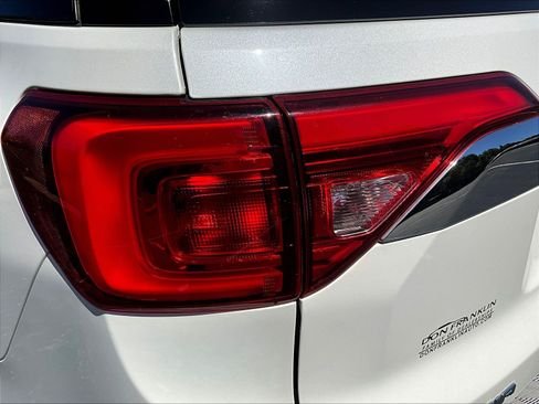 Used 2019 GMC Acadia SLT FWD image 23