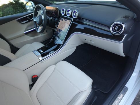 Used 2022 Mercedes-Benz C 300 4MATIC Sedan image 20