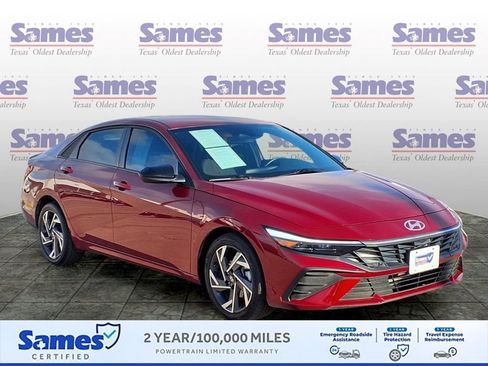 Used 2025 Hyundai Elantra Sport FWD image 1