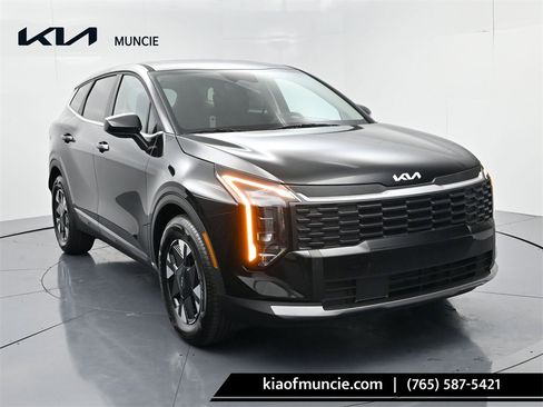 New 2026 Kia Sportage LX image 1