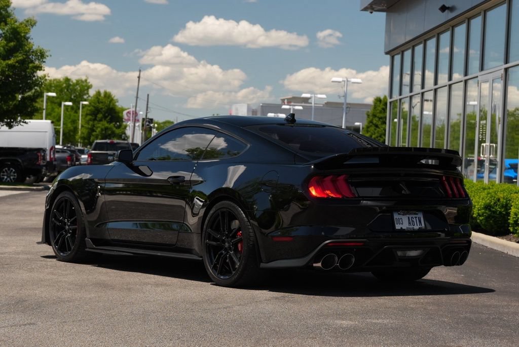 Used 2022 Ford Mustang Shelby GT500 w/ Technology Package RWD image 12