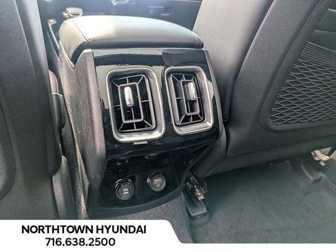 Used 2023 Kia Sorento SX AWD/4WD image 33
