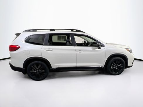 Used 2022 Subaru Ascent Onyx Edition image 4