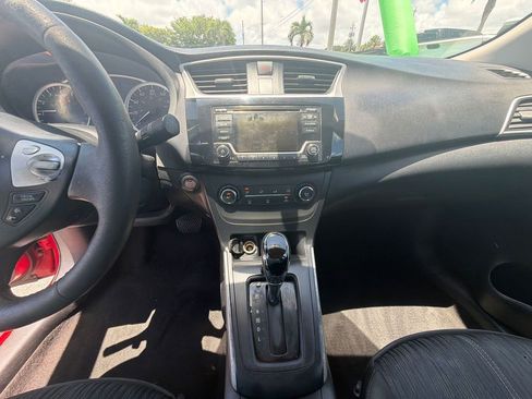 Used 2017 Nissan Sentra SV FWD image 13