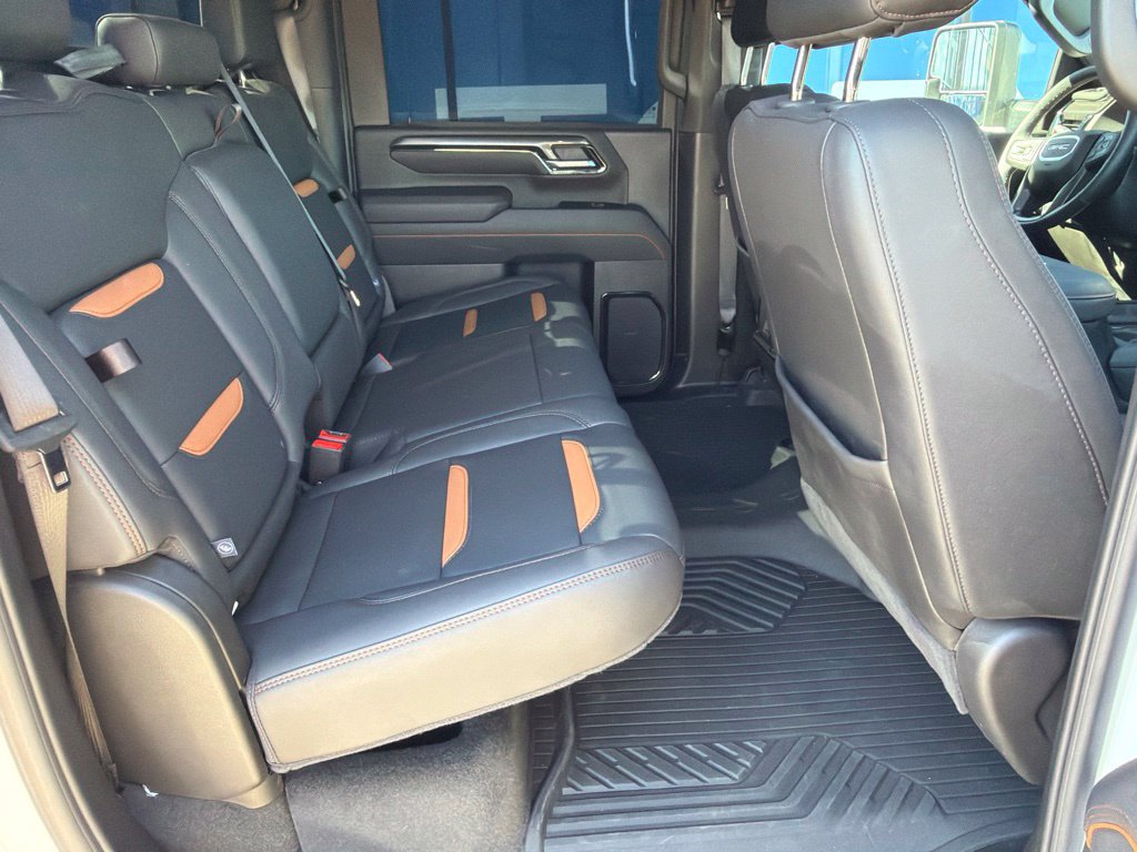 Used 2025 GMC Sierra 3500 AT4 w/ AT4 Premium Plus Package AWD/4WD image 14