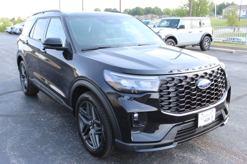 New 2026 Ford Explorer ST w/ Sun And Sound Package AWD/4WD image 7