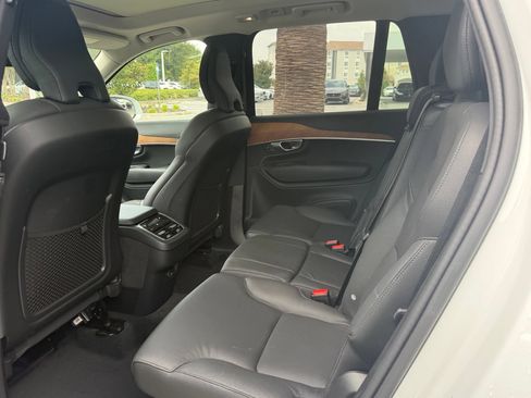 Used 2024 Volvo XC90 B6 Plus AWD/4WD image 4