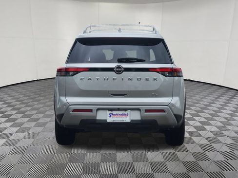 Used 2023 Nissan Pathfinder SL FWD image 6