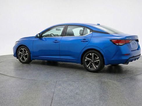 Used 2025 Nissan Sentra SV image 6
