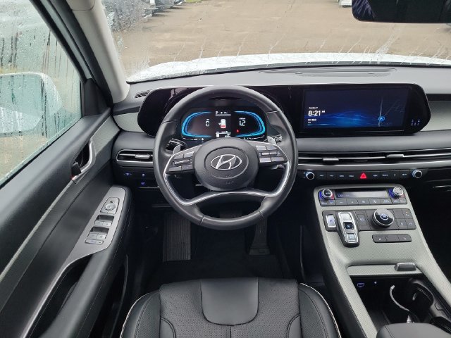 Used 2025 Hyundai Palisade SEL FWD image 11