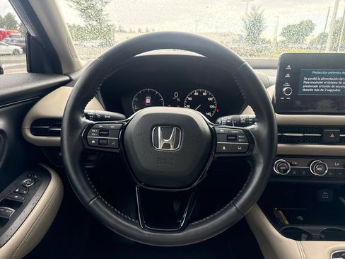 Used 2025 Honda HR-V EX-L image 36