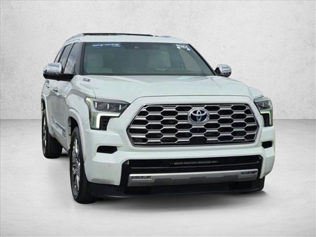 Used 2024 Toyota Sequoia Capstone AWD/4WD image 3