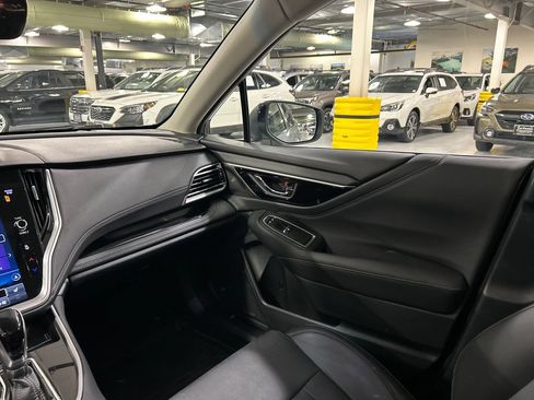 Used 2020 Subaru Outback Limited XT AWD/4WD image 26