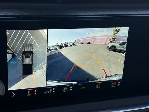 Used 2024 GMC Sierra 2500 Denali Ultimate image 28