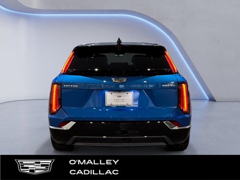 New 2026 Cadillac Optiq Luxury 2 image 4