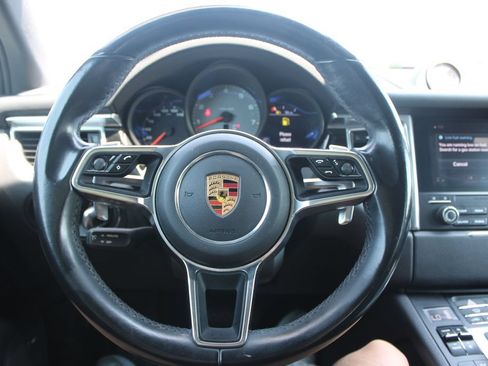 Used 2018 Porsche Macan S AWD/4WD image 34