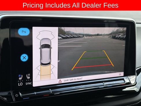 Used 2025 Volkswagen Atlas Cross Sport SEL R-Line AWD/4WD image 24