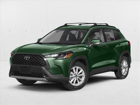 Used 2023 Toyota Corolla Cross LE image 1