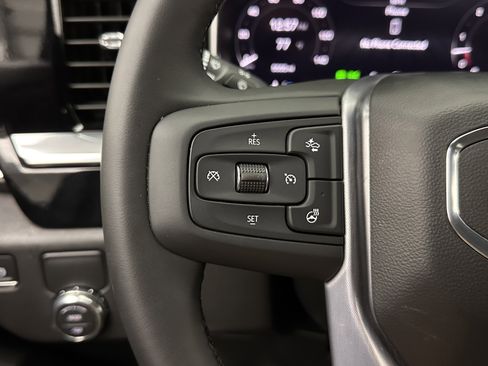 Used 2026 GMC Sierra 1500 SLT RWD image 18