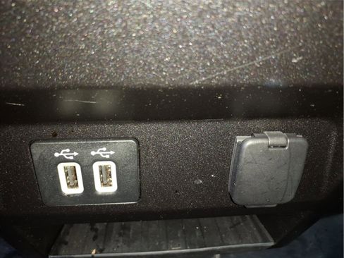 Used 2019 Ford F150 XLT w/ Equipment Group 302A Luxury image 25