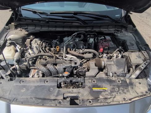 Used 2024 Nissan Altima 2.5 SV FWD image 31