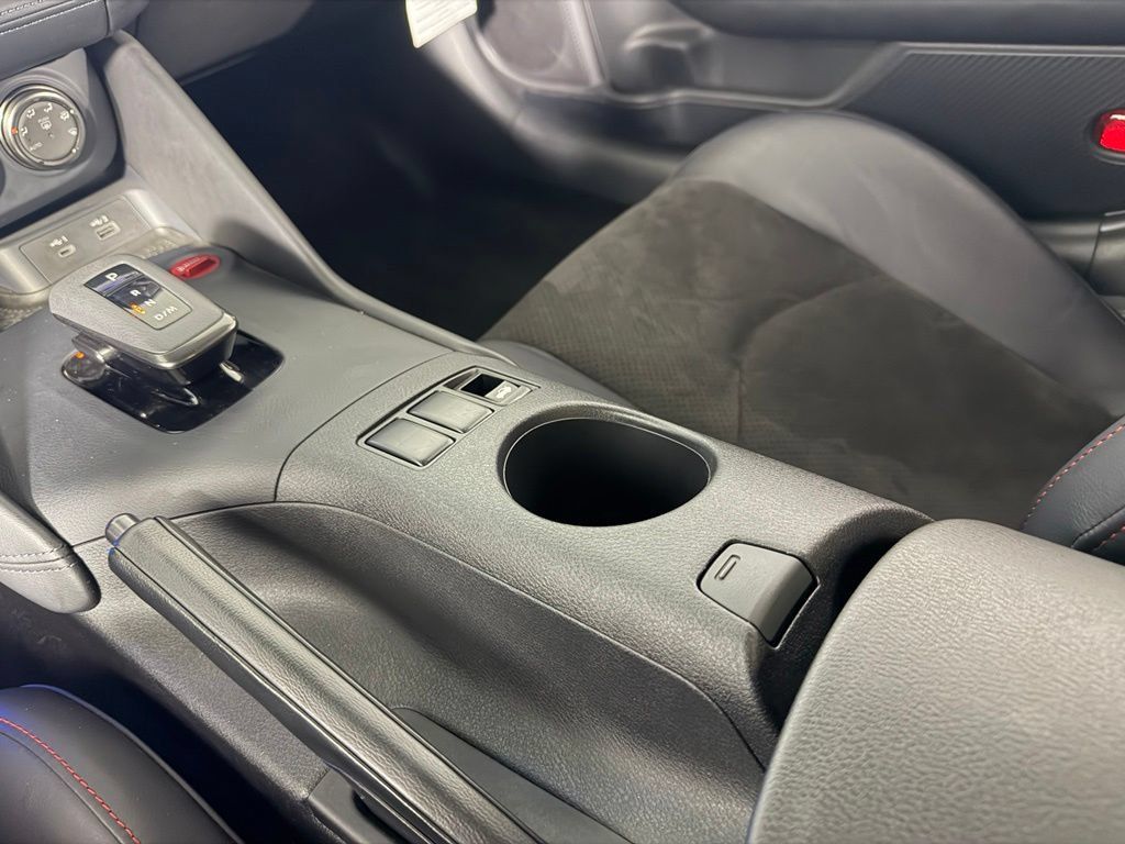 Used 2025 Nissan Z NISMO w/ Floor Mat Package RWD image 16