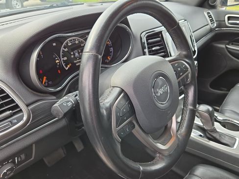 Used 2020 Jeep Grand Cherokee Limited w/ Luxury Group II AWD/4WD image 9