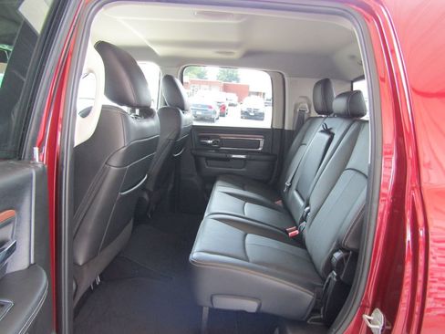 Used 2018 RAM 2500 Laramie w/ Sport Appearance Group RWD image 31