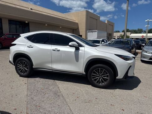 Used 2024 Lexus NX 250 FWD w/ Towing Package (2000 Lbs) image 4
