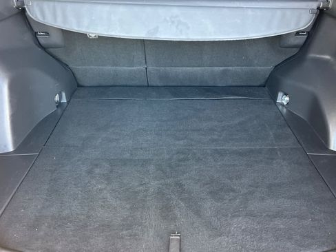 Used 2024 Toyota RAV4 XLE FWD image 16