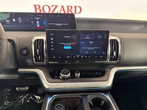 New 2025 Ford Expedition Platinum w/ Stealth Appearance Package image 11