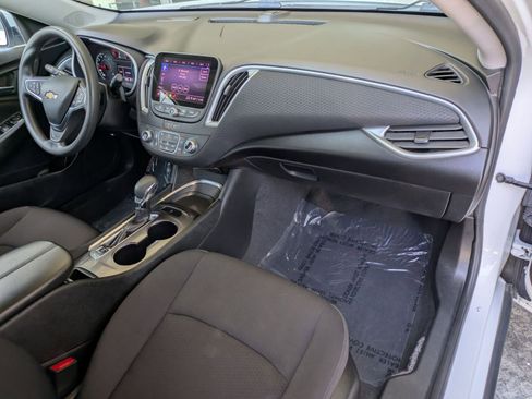 Used 2023 Chevrolet Malibu LT FWD image 28