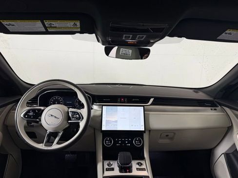 Used 2025 Jaguar F-PACE R-Dynamic S image 29