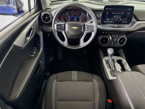 Used 2023 Chevrolet Blazer LT image 18