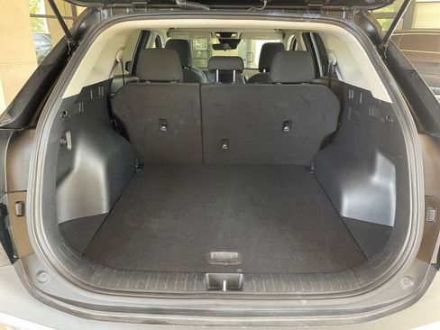 Used 2025 Kia Sportage LX image 30