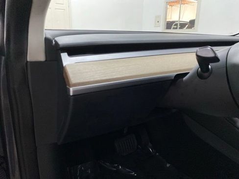 Used 2023 Tesla Model 3 Standard Range RWD image 33